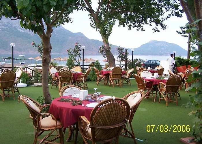 Adrasan Hotel מלון